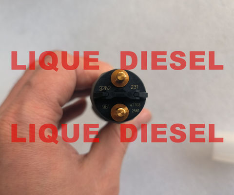 الصين BOSCH common rail injector 6754-11-3011 0986435597 0445120231 6754113011 0 986 435 597 0 445 120 231 المزود